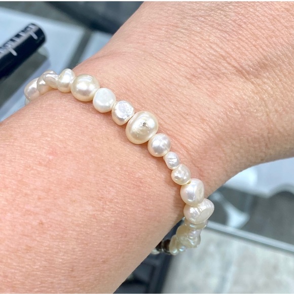 Freshwater Pearl Bracelet with 925 Sterling Silver Beads - Picture 5 of 8